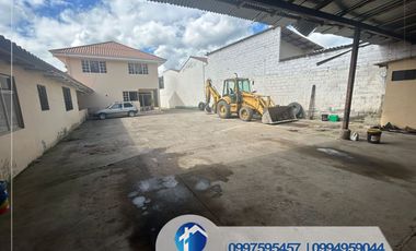 VENDO CASA AMPLIA EN RICAURTE