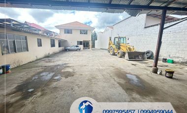 VENDO CASA AMPLIA EN RICAURTE