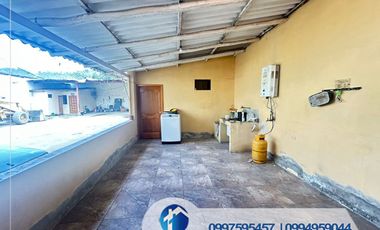 VENDO CASA AMPLIA EN RICAURTE