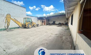 VENDO CASA AMPLIA EN RICAURTE
