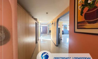 VENDO CASA AMPLIA EN RICAURTE