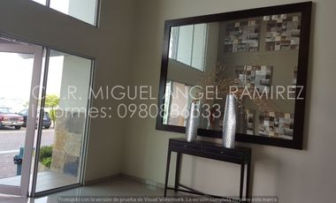 ¡Vendo! Departamento La Vista Towers 2 Dormitorios, Cerca City Mall La Rotonda