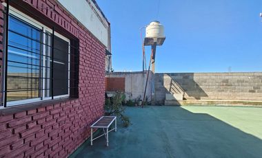 Departamento APTO CRÈDITO de 3 amb. con enorme patio y balcon al frente