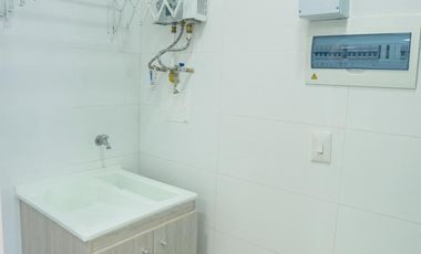 HERMOSO APARTAMENTO SALIDA AL MAR, VISTA AL MAR Y PERMISO TURISTICO
