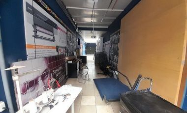 SE VENDE LOCAL COMERCIAL EN LA VICTORIA A 5 CUADRAS DEL EMPORIO COMERCIAL DE GAMARRA