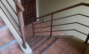 Alquilo Departamento en Urb. La Fuente, junto a la Universidad Católica Santiago de Guayaquil