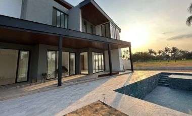 En alquiler exclusiva casa de estreno en Mocoli Golf, Isla Mocoli, Samborondon