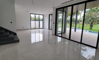 En alquiler exclusiva casa de estreno en Mocoli Golf, Isla Mocoli, Samborondon