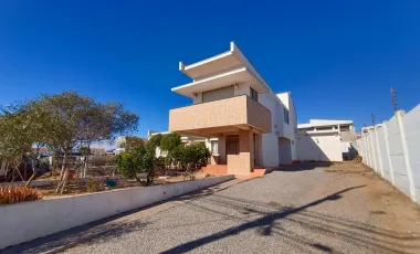 Se arrienda casa 4 dormitorios, piscina, El Rosario de Peñuelas