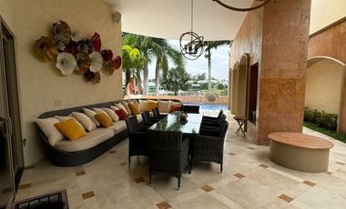 Casa en venta  Virreyes Residencial 5 recamaras, alberca, 7 estacionamientos Zapopan Jalisco