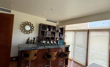 Casa en venta  Virreyes Residencial 5 recamaras, alberca, 7 estacionamientos Zapopan Jalisco