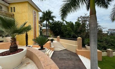 Casa en venta  Virreyes Residencial 5 recamaras, alberca, 7 estacionamientos Zapopan Jalisco