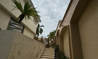 Casa en venta  Virreyes Residencial 5 recamaras, alberca, 7 estacionamientos Zapopan Jalisco