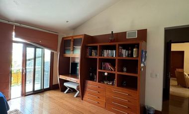 Casa en venta  Virreyes Residencial 5 recamaras, alberca, 7 estacionamientos Zapopan Jalisco