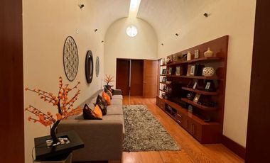 Casa en venta  Virreyes Residencial 5 recamaras, alberca, 7 estacionamientos Zapopan Jalisco