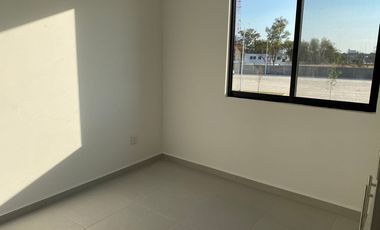 SE RENTA DEPARTAMENTO NUEVO CAPITTALA RESIDENCIAL, LEON, GTO.