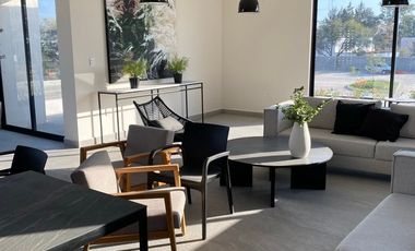 SE RENTA DEPARTAMENTO NUEVO CAPITTALA RESIDENCIAL, LEON, GTO.