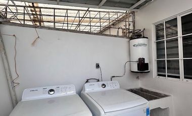 Renta de Casa Amueblada en el Dorado salida leon silao