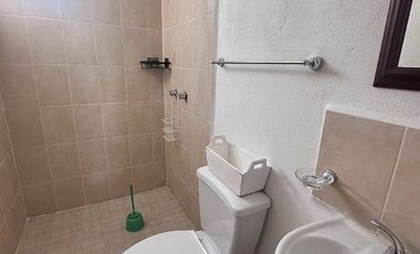 Renta de Casa Amueblada en el Dorado salida leon silao