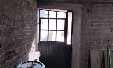 VENDO CASA PARA DECORAR. 4 RECAMARAS. JARDIN, ESTUDIO EN CHALCO