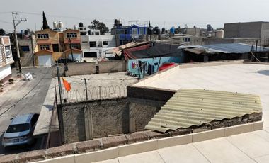 VENDO CASA PARA DECORAR. 4 RECAMARAS. JARDIN, ESTUDIO EN CHALCO