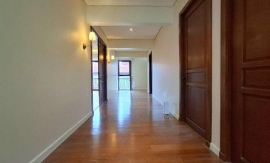 AYALA ALABANG 5 BEDROOM HOUSE