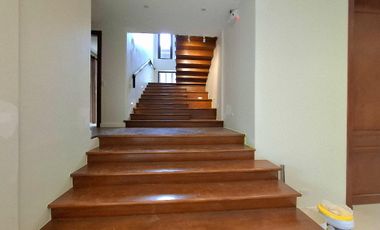 AYALA ALABANG 5 BEDROOM HOUSE
