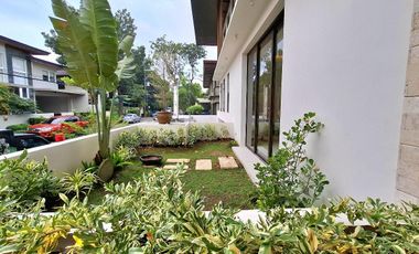 AYALA ALABANG 5 BEDROOM HOUSE