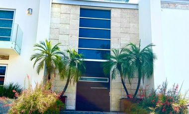 EXCELENTE RESIDENCIA EN VALLE REAL