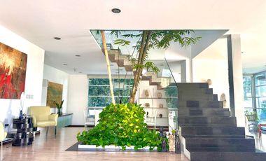 EXCELENTE RESIDENCIA EN VALLE REAL