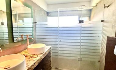 EXCELENTE RESIDENCIA EN VALLE REAL