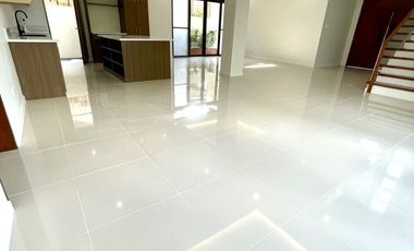 BRAND NEW 5 BEDROOM CORNER HOUSE FOR SALE BF HOMES NORTHWEST 8% DISCOUNT MARCH-APRIL ONLY P42M GROSS (RI-BFNW-002)
