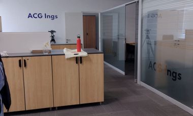 ¡Oportunidad Única! Oficina/Consultorio en Edificio Empresarial Moderno