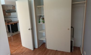 2 dormitorios, 1 baño. Bodega. Metro Ñuble.