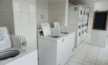 2 dormitorios, 1 baño. Bodega. Metro Ñuble.