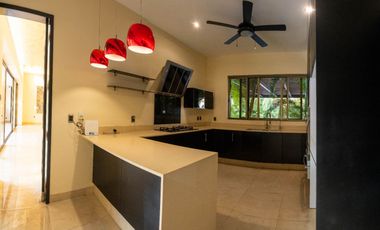 ESPECTACULAR casa DE LUJO en la privada más exclusiva dentro de la ciudad, Bosques de Altabrisa