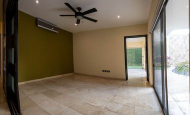 ESPECTACULAR casa DE LUJO en la privada más exclusiva dentro de la ciudad, Bosques de Altabrisa