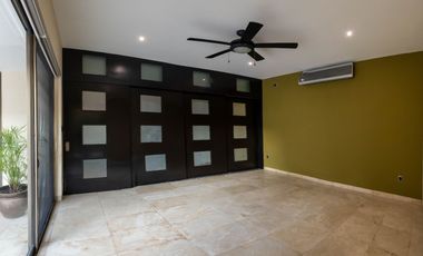ESPECTACULAR casa DE LUJO en la privada más exclusiva dentro de la ciudad, Bosques de Altabrisa