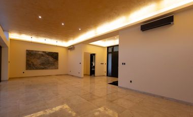 ESPECTACULAR casa DE LUJO en la privada más exclusiva dentro de la ciudad, Bosques de Altabrisa