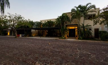 ESPECTACULAR casa DE LUJO en la privada más exclusiva dentro de la ciudad, Bosques de Altabrisa