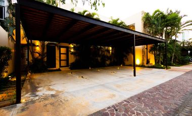 ESPECTACULAR casa DE LUJO en la privada más exclusiva dentro de la ciudad, Bosques de Altabrisa