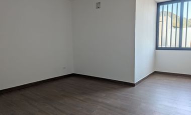 VENTA CASA EN ESQUINA SECTOR ENCINO BOSQUES DE LAS MISIONES