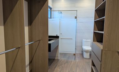 VENTA CASA EN ESQUINA SECTOR ENCINO BOSQUES DE LAS MISIONES