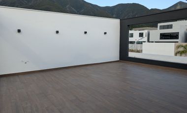 VENTA CASA EN ESQUINA SECTOR ENCINO BOSQUES DE LAS MISIONES