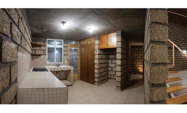 Venta de casa en Santa María Tepepan