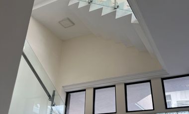 RENTO EDIFICIO-COMERCIAL, Avda. San Jorge, Kennedy, p. baja y 2 pisos altos. se lo puede alquilar por piso o todo el Edif.