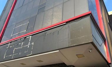 RENTO EDIFICIO-COMERCIAL, Avda. San Jorge, Kennedy, p. baja y 2 pisos altos. se lo puede alquilar por piso o todo el Edif.
