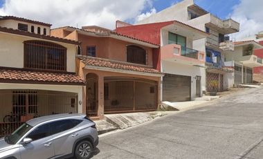 Venta de Casa Barata en Residencial Monte Magno. Veracruz