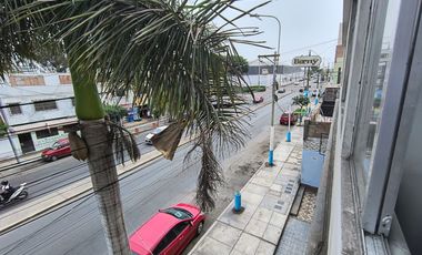 VENTA DE AMPLIO DEPARTAMENTO EN LA PERLA CALLAO...