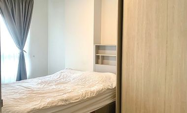 Spacious condo at an unbeatable price, well below market value! Rill Condo Rangsit – Prime location on Kamphaeng Phet Road, near Rangsit University!